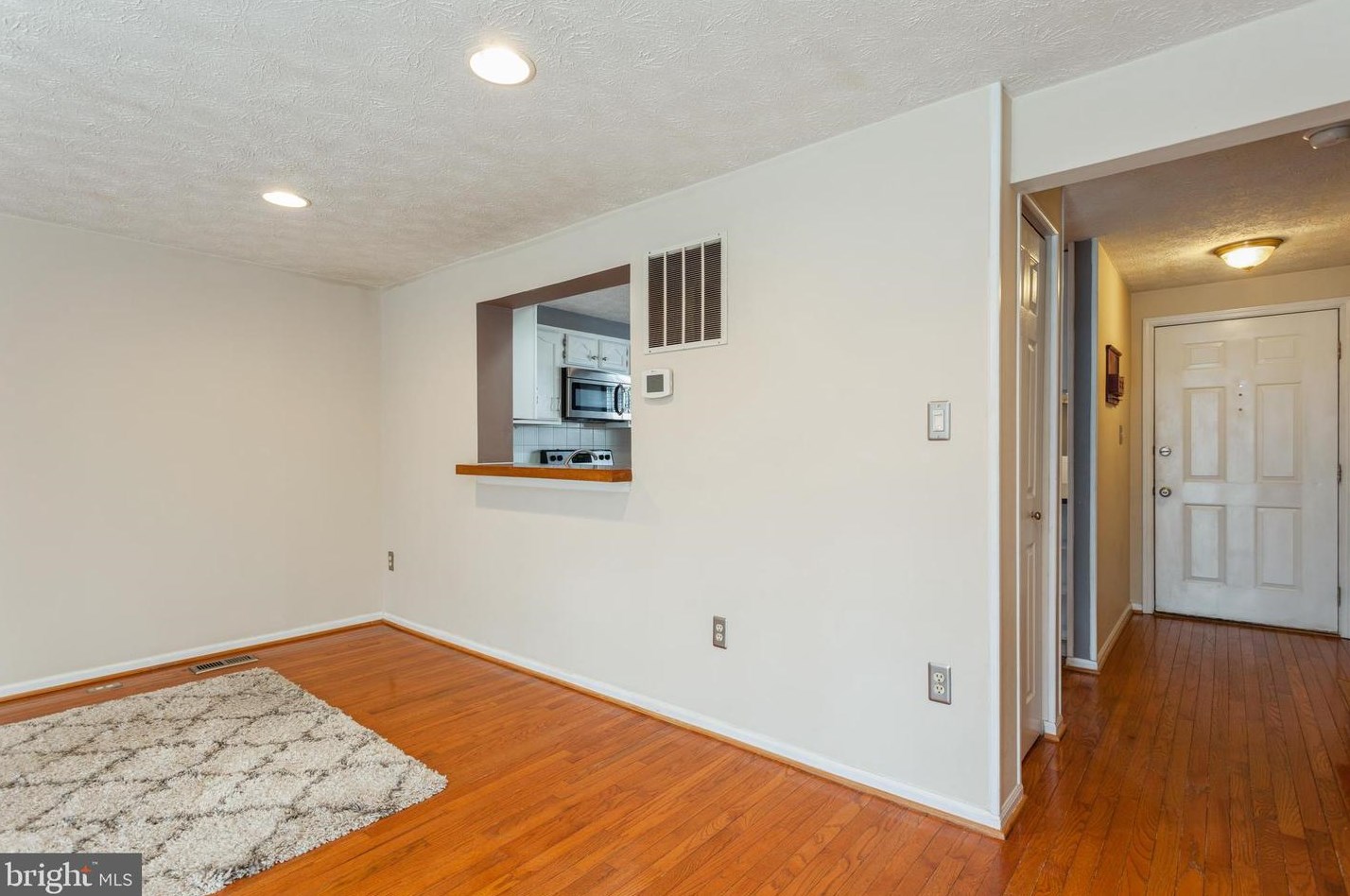 2537 Log Ml Ct, Crofton MD 21114-1859 exterior