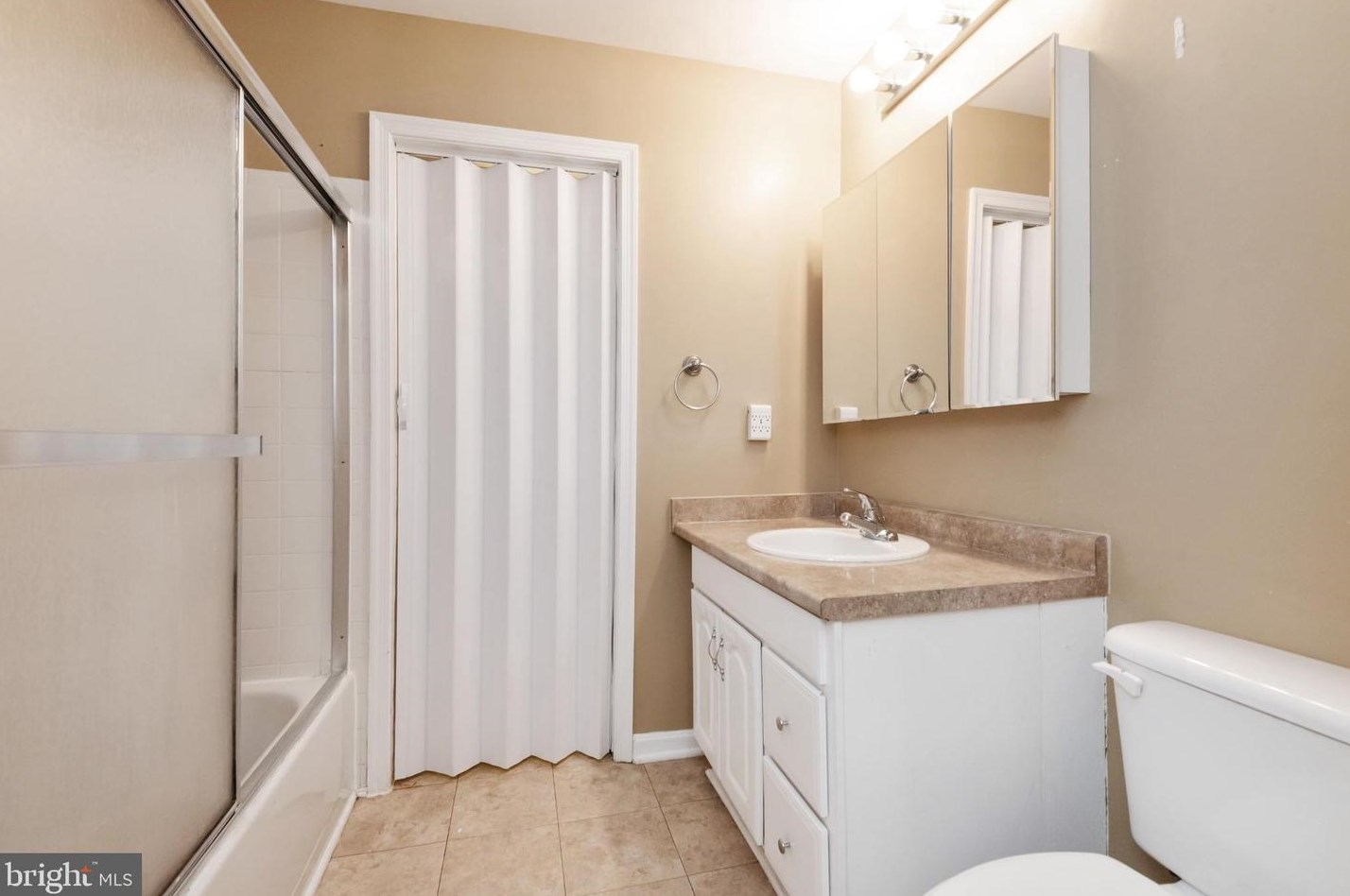 1707 Hart Ct, Crofton MD 21114-1630 exterior