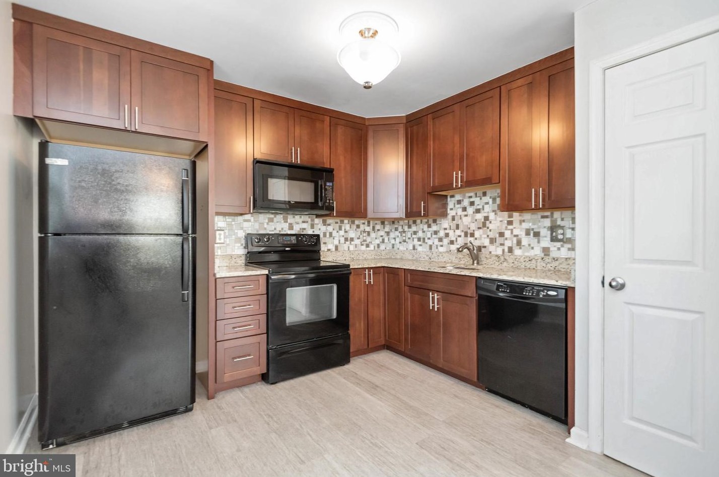 1707 Hart Ct, Crofton MD 21114-1630 exterior