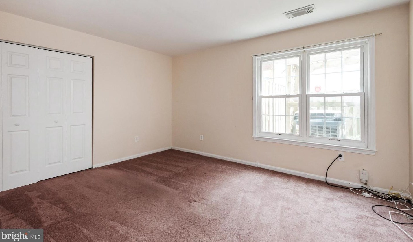 1707 Hart Ct, Crofton MD 21114-1630 exterior