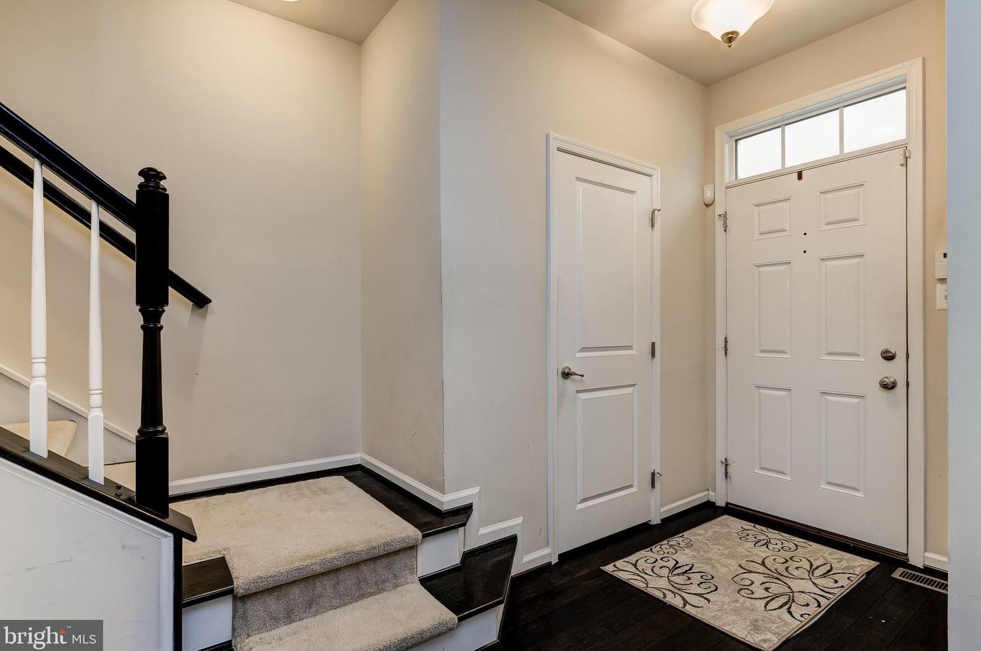 7256 Dorchester Woods Ln, Baltimore, MD 21076-2038