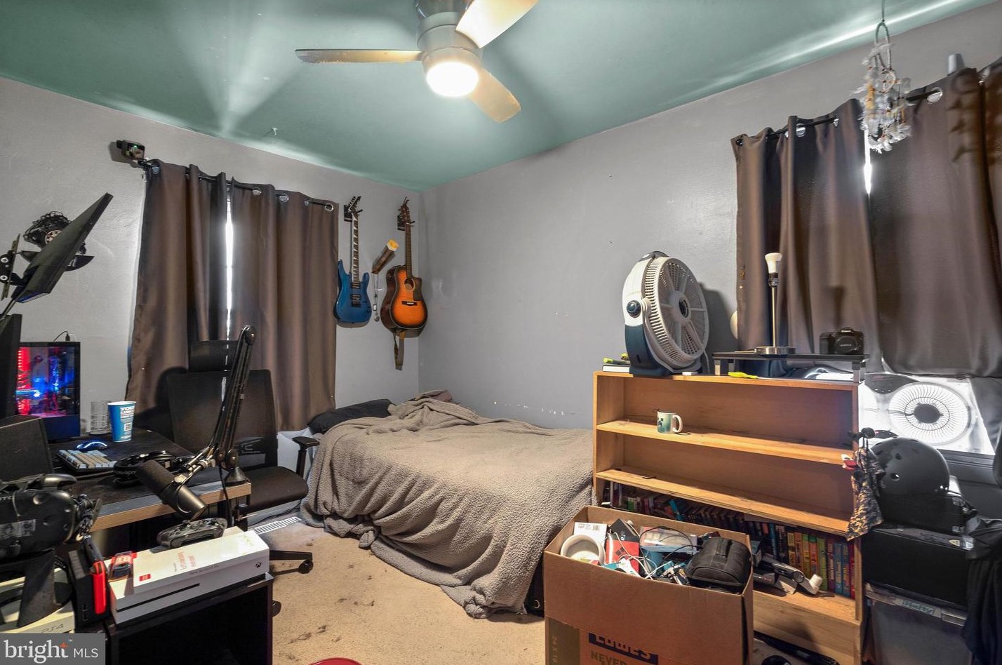 1909 Cuire Dr, Severn MD 21144-1464 exterior