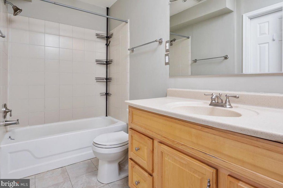 1452 Blockton Ct, Crofton MD 21114-1101 exterior