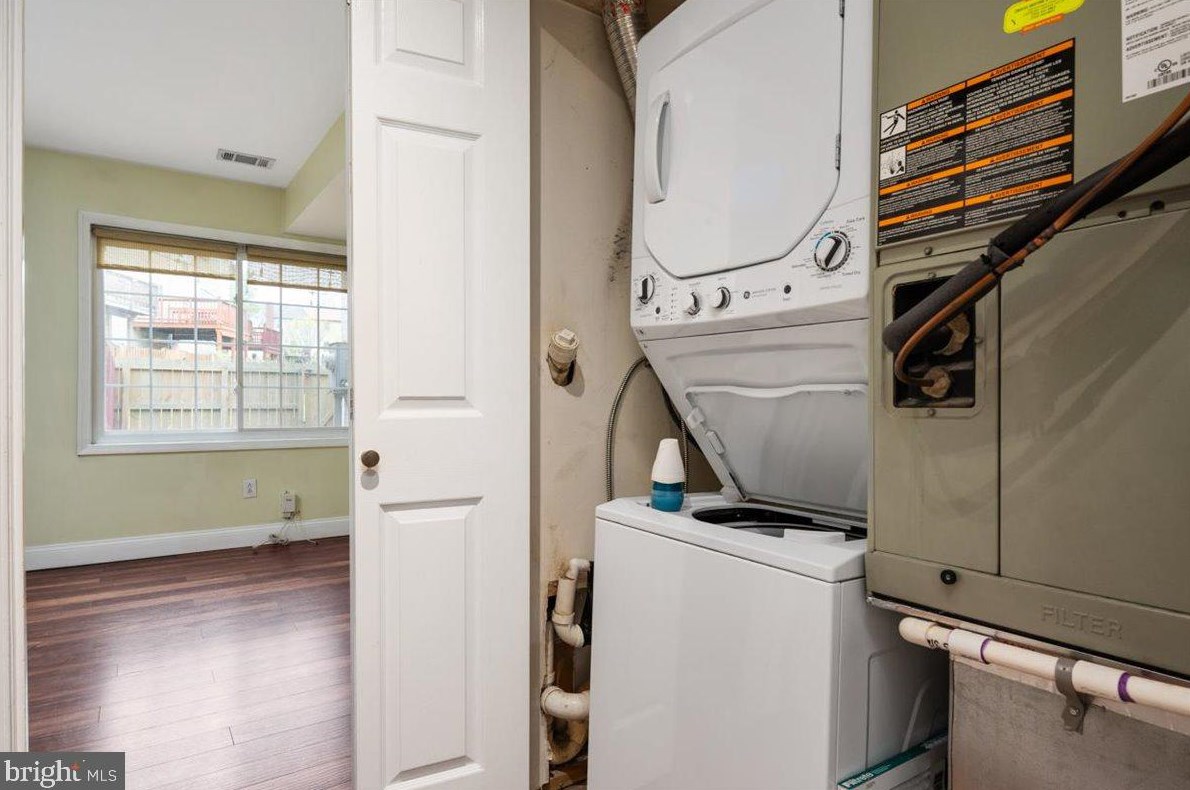 1452 Blockton Ct, Crofton MD 21114-1101 exterior