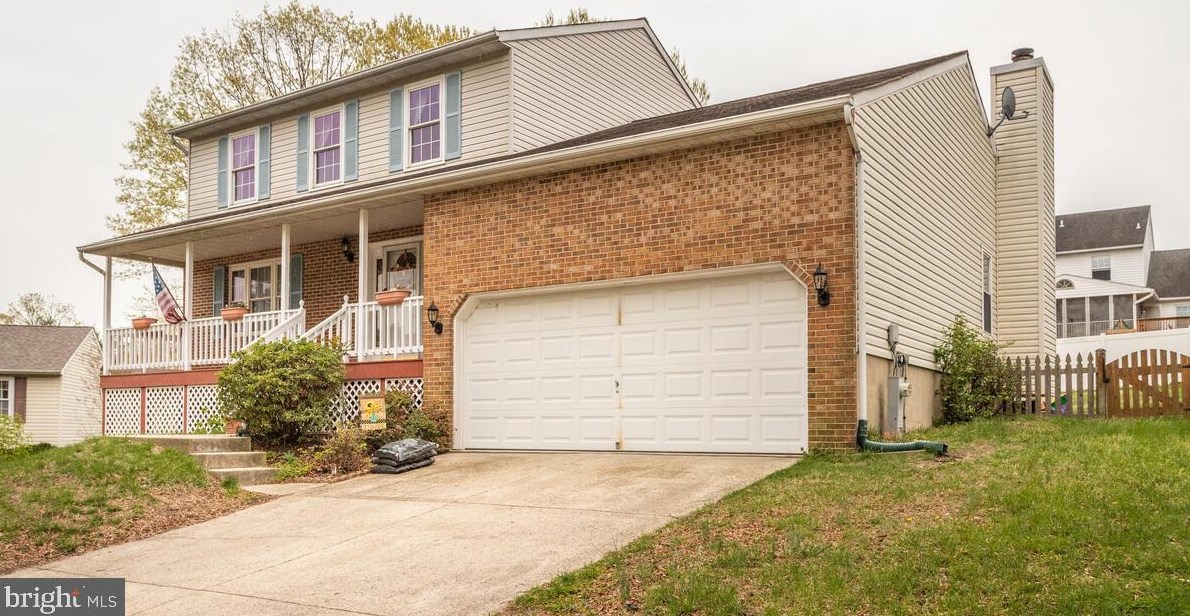305 Moonlight Ct, Baltimore, MD 21225-2958