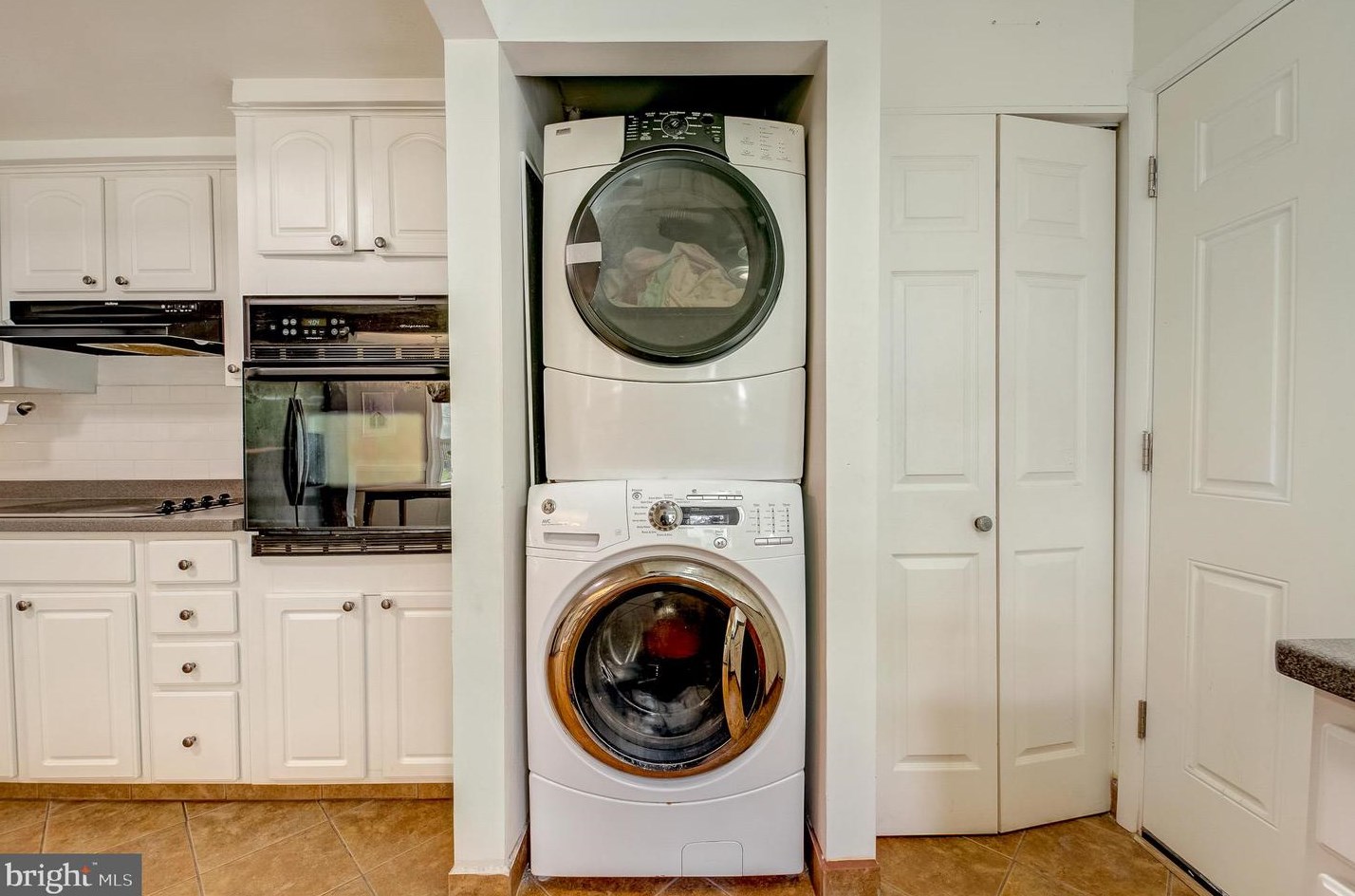 1658 Walleye Dr, Crofton MD  21114-2326 exterior