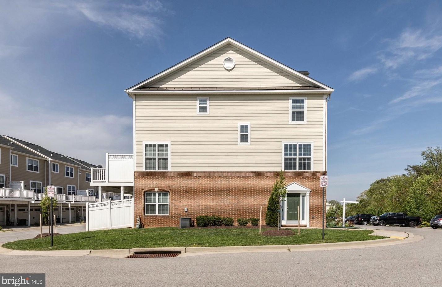 7934 Silver Oak Rd, Baltimore, MD 21076-2051