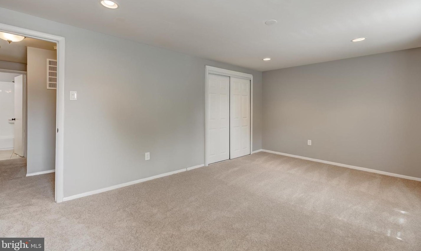 1724 Farmington Ct, Crofton MD  21114-2307 exterior