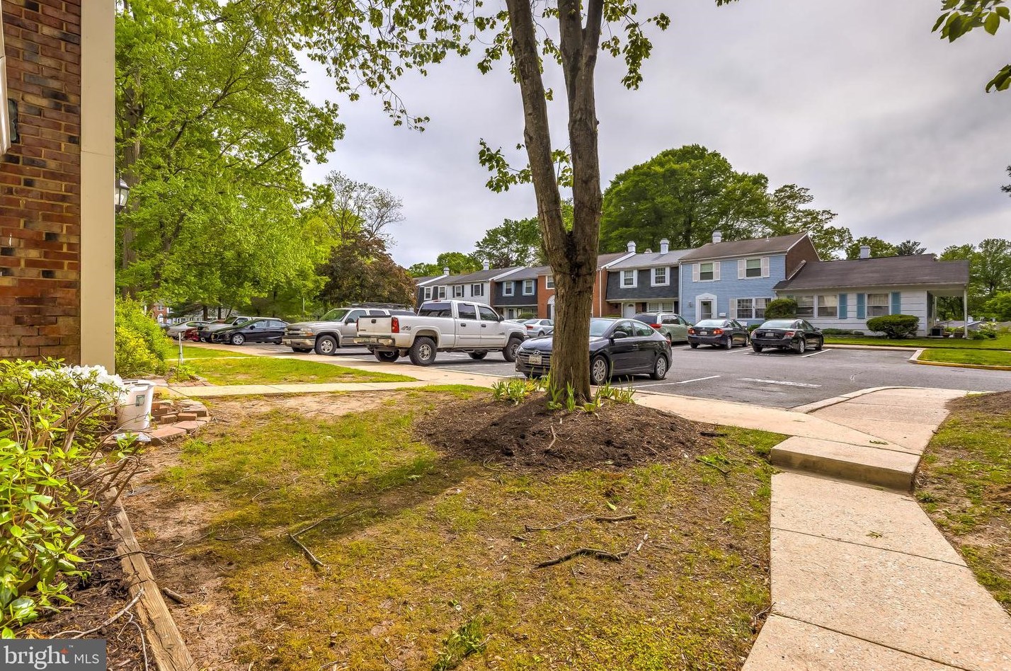 1724 Farmington Ct, Crofton MD  21114-2307 exterior