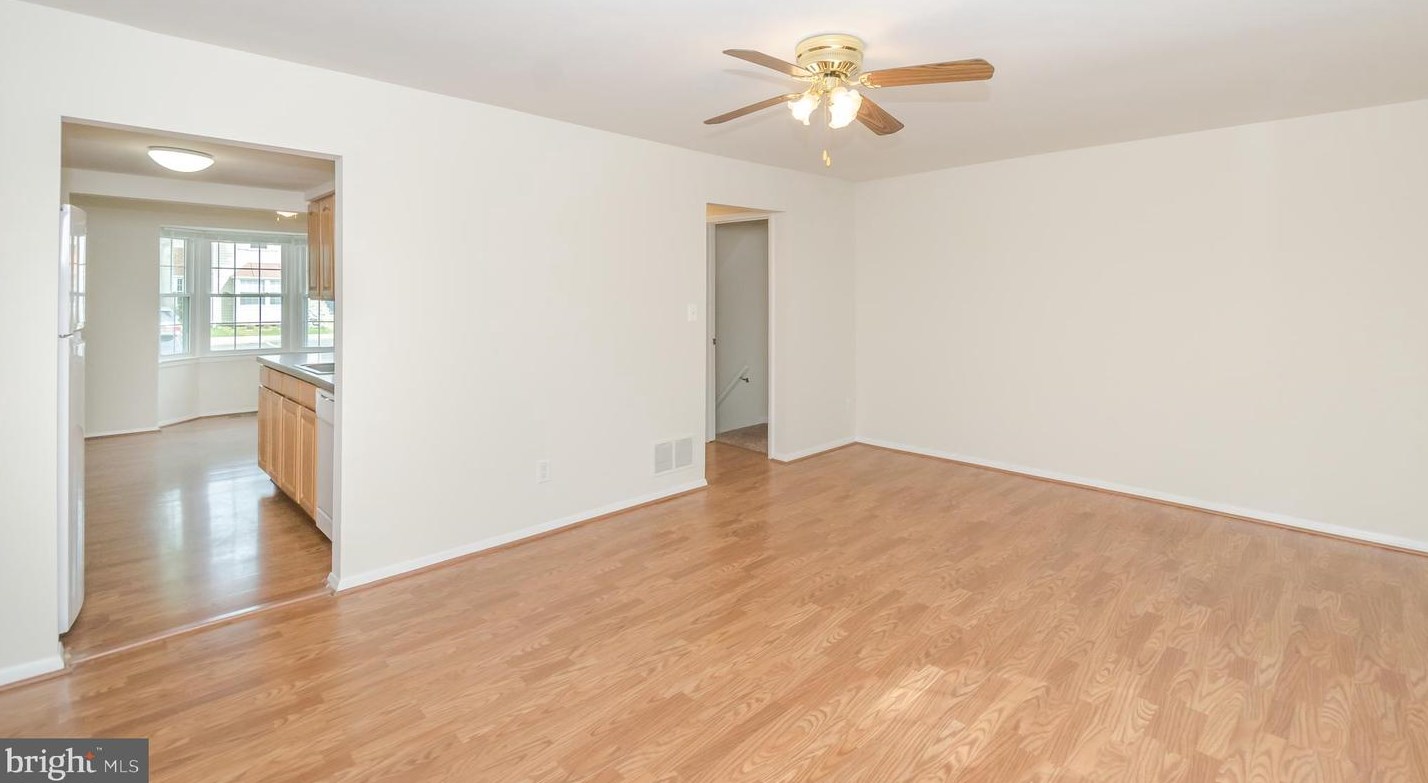 1822 Foxdale Ct, Crofton MD  21114-1944 exterior