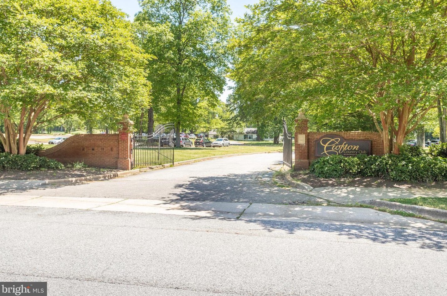 1608 Angus Ct, Crofton MD 21114-2002 exterior