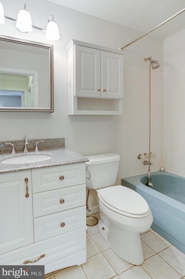 1608 Angus Ct, Crofton MD 21114-2002 exterior