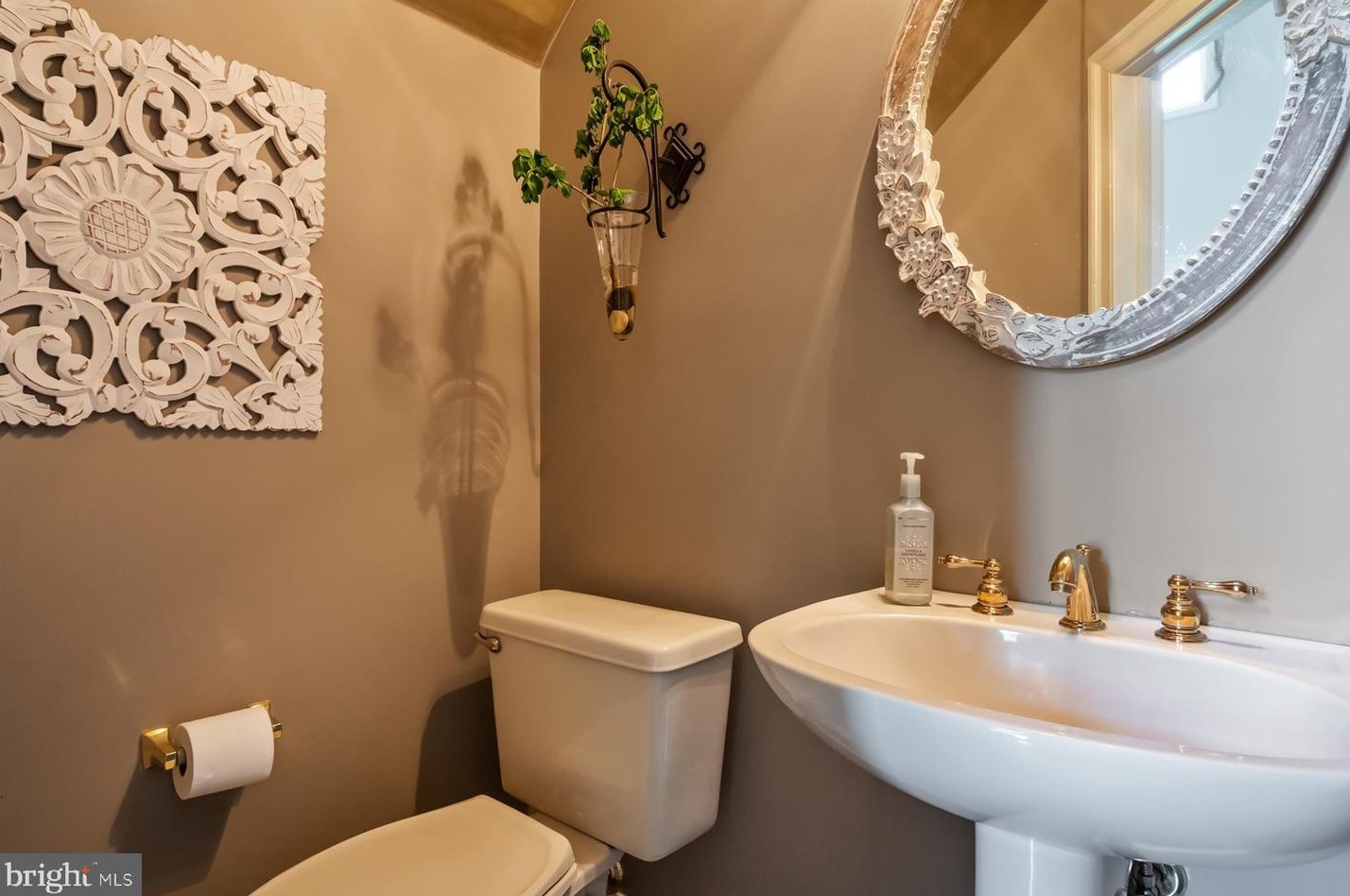 1321 Pleasant Meadow Rd, Crofton MD  21114-2651 exterior