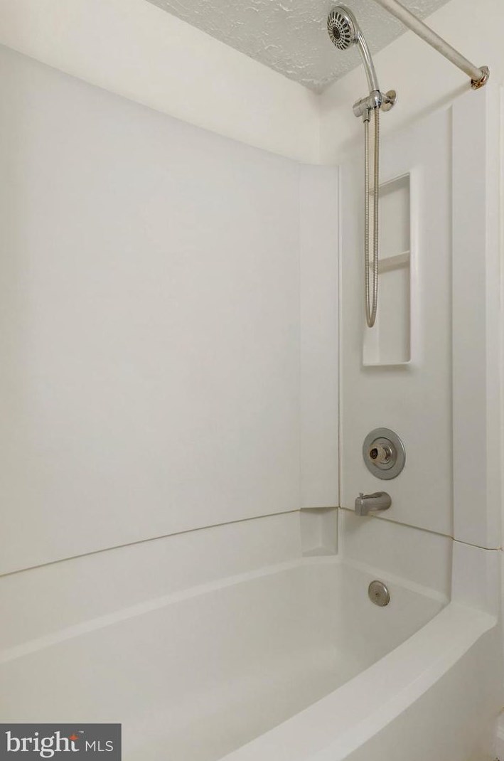 7735 Aragorn Ct, Baltimore MD 21076-1603 exterior