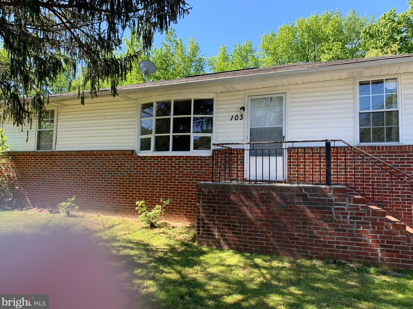 103 Reavis Rd, Baltimore, MD 21076-1141