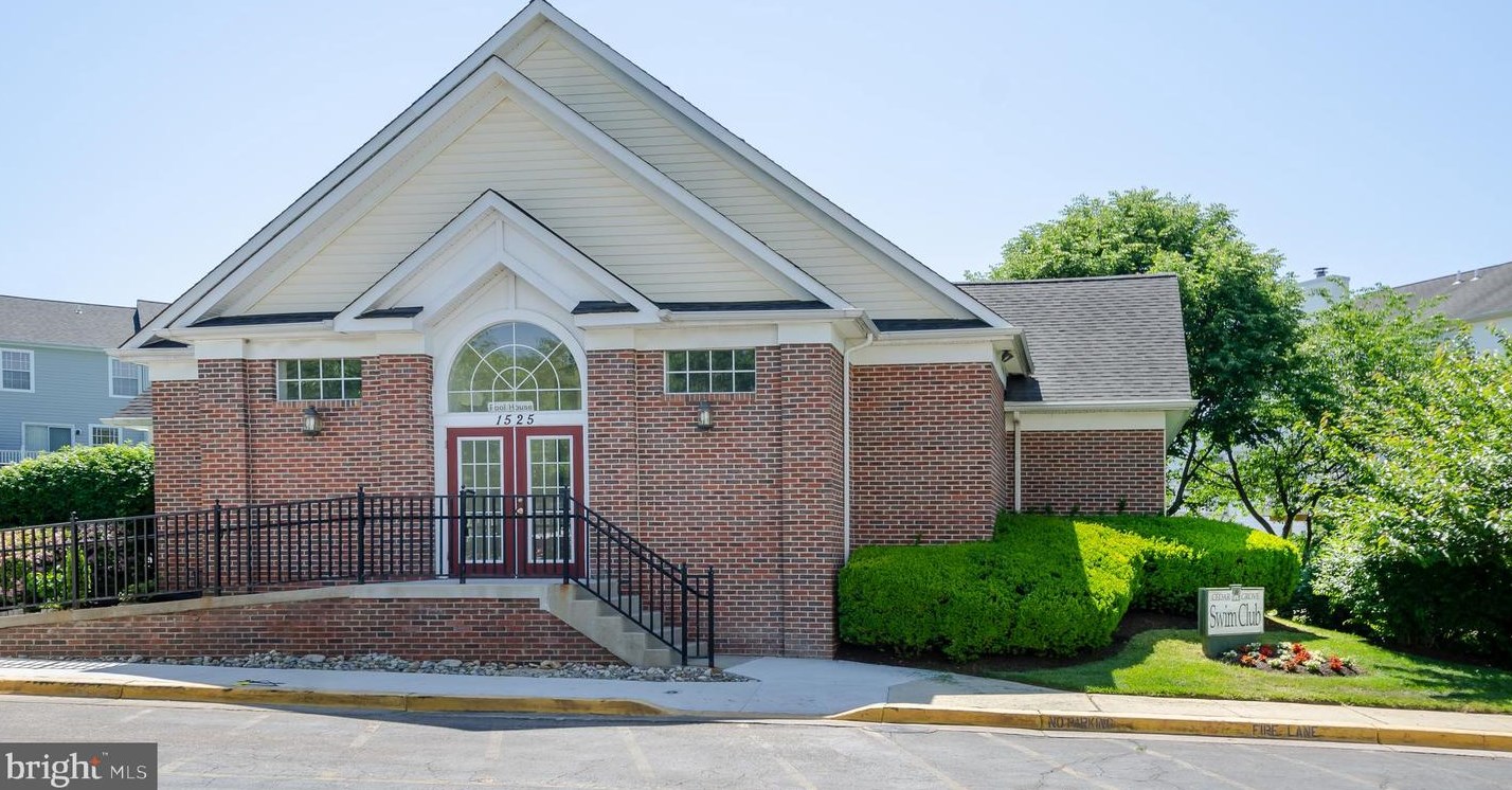 1442 Nutwood Ct, Crofton MD  21114-2845 exterior