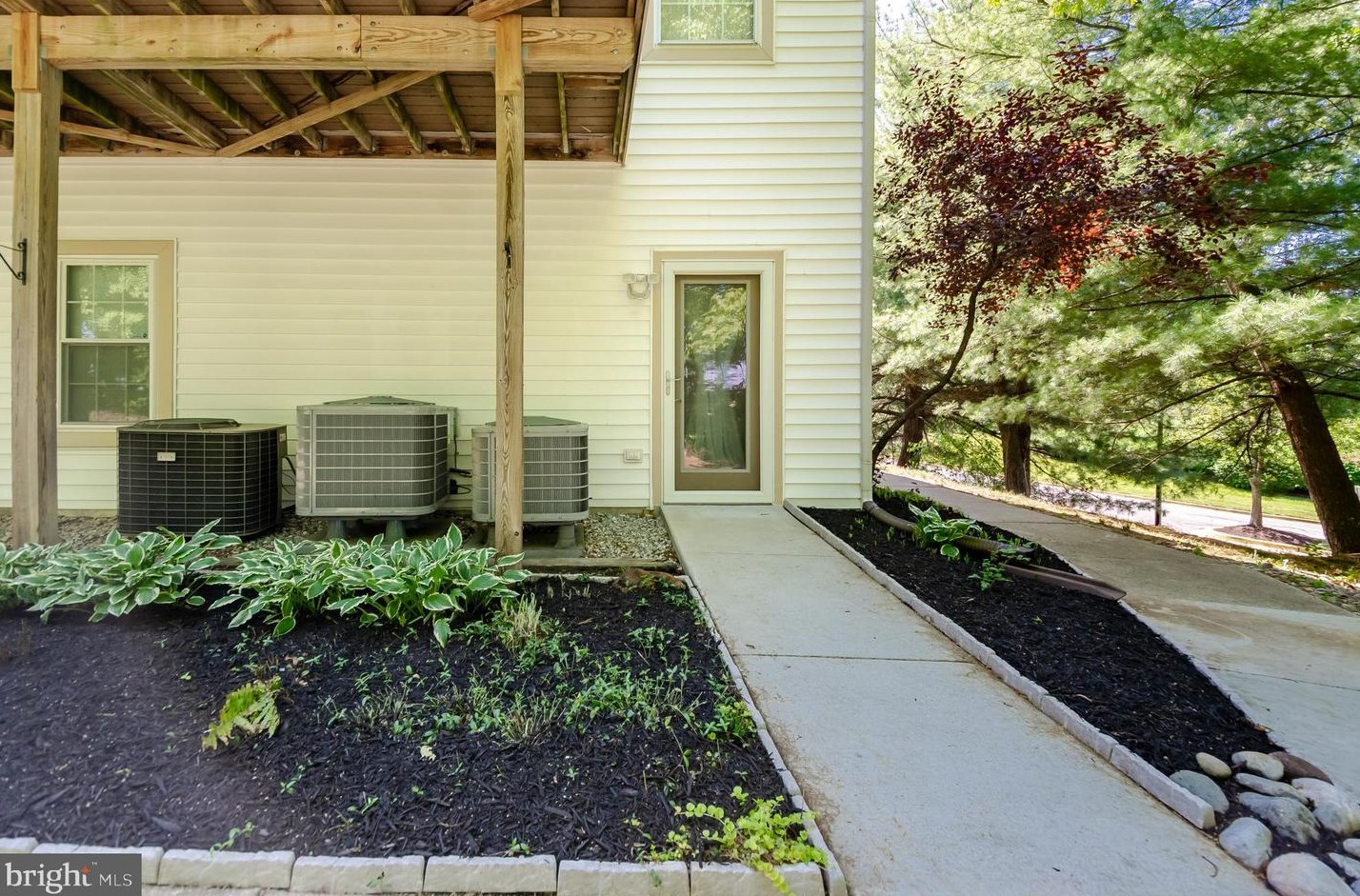 1442 Nutwood Ct, Crofton MD  21114-2845 exterior