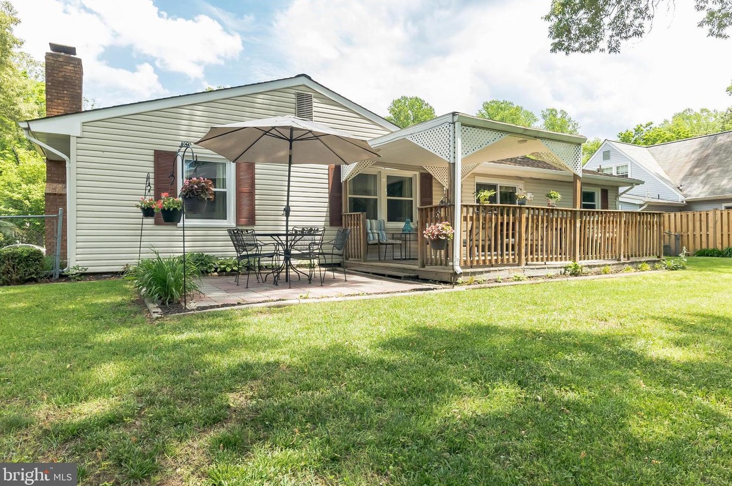 1712 Sturbridge Pl, Crofton MD  21114-2010 exterior