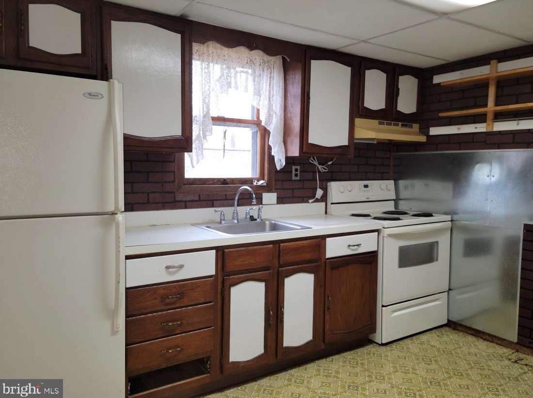 703 Cresswell Rd, Baltimore, MD 21225-3814