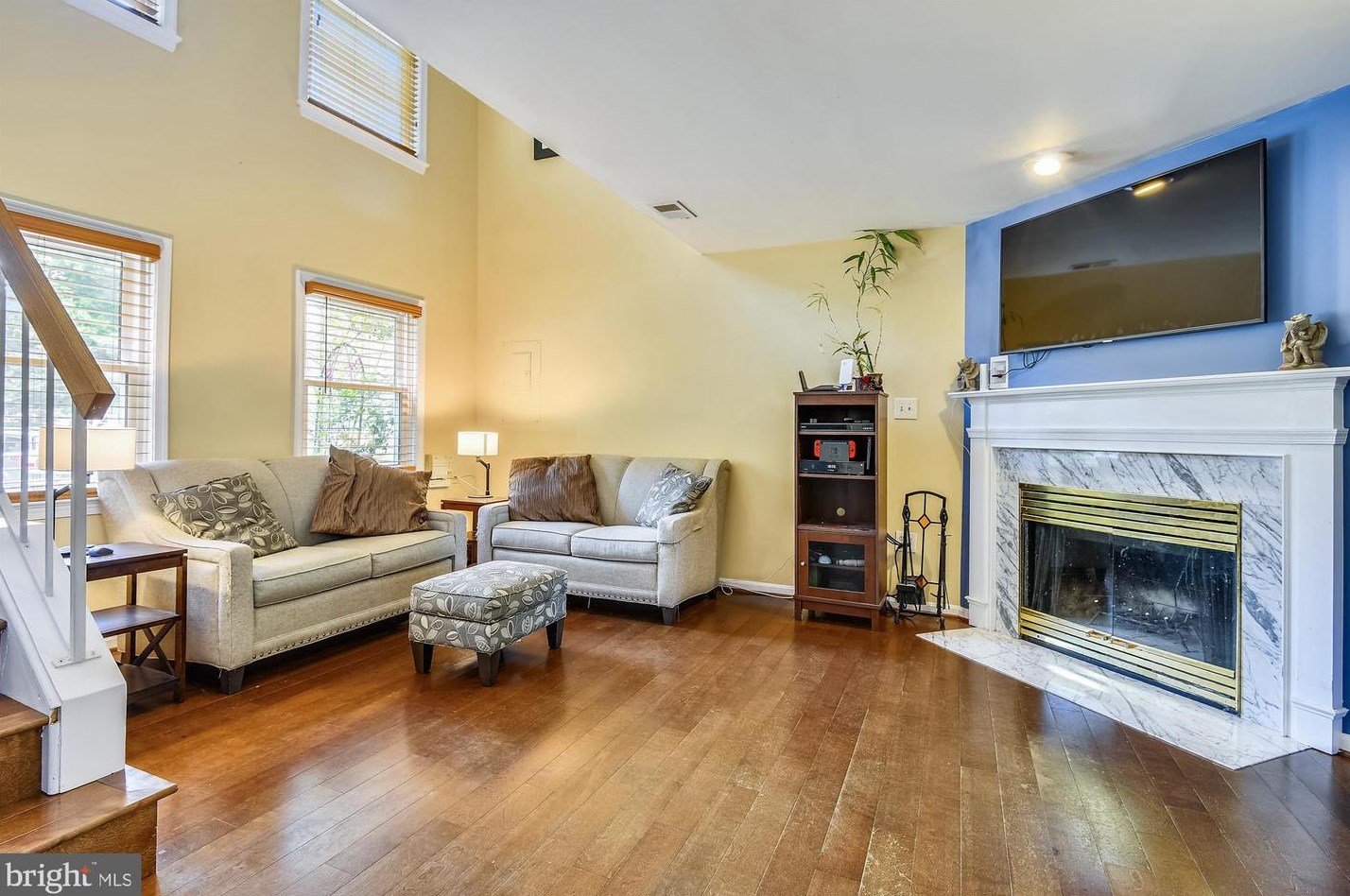 1605 Howard Chapel Ct, Crofton MD 21114-1817 exterior