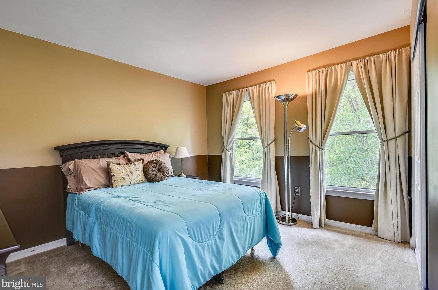 1605 Howard Chapel Ct, Crofton MD 21114-1817 exterior