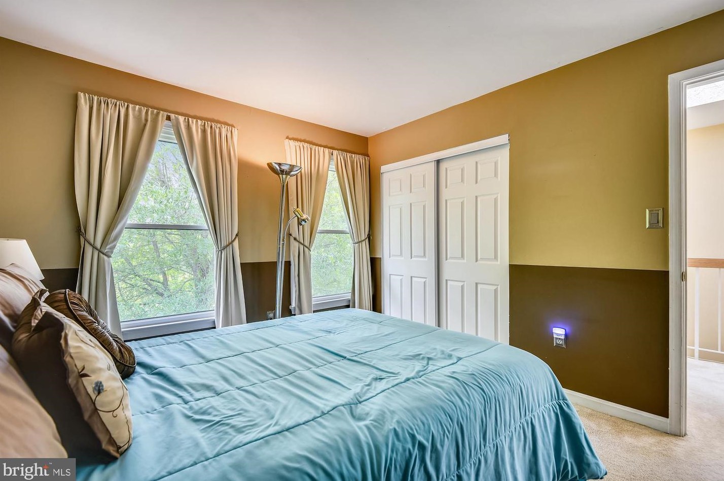 1605 Howard Chapel Ct, Crofton MD 21114-1817 exterior