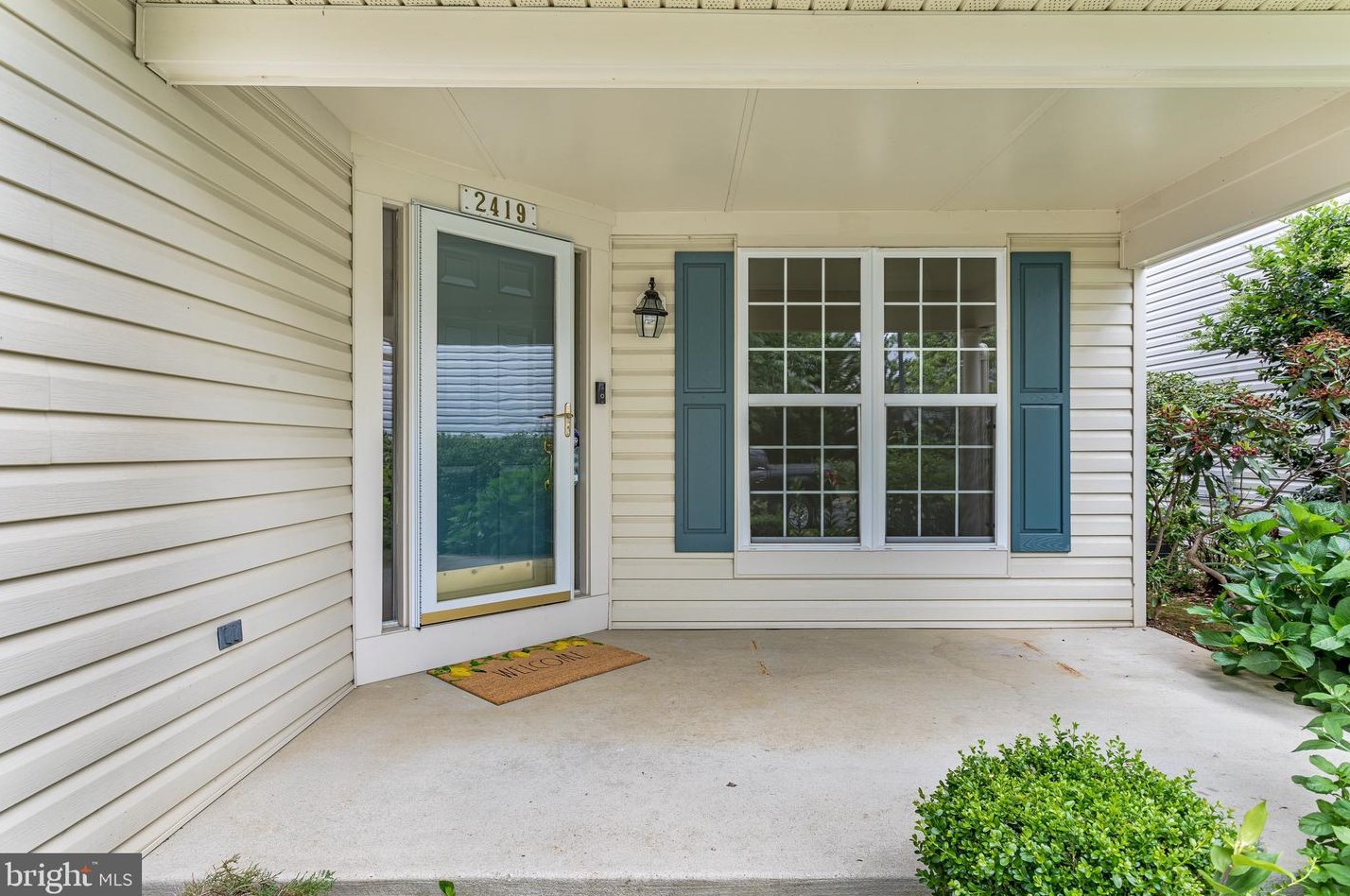 2419 Kemper Rd, Crofton, MD 21114-2552