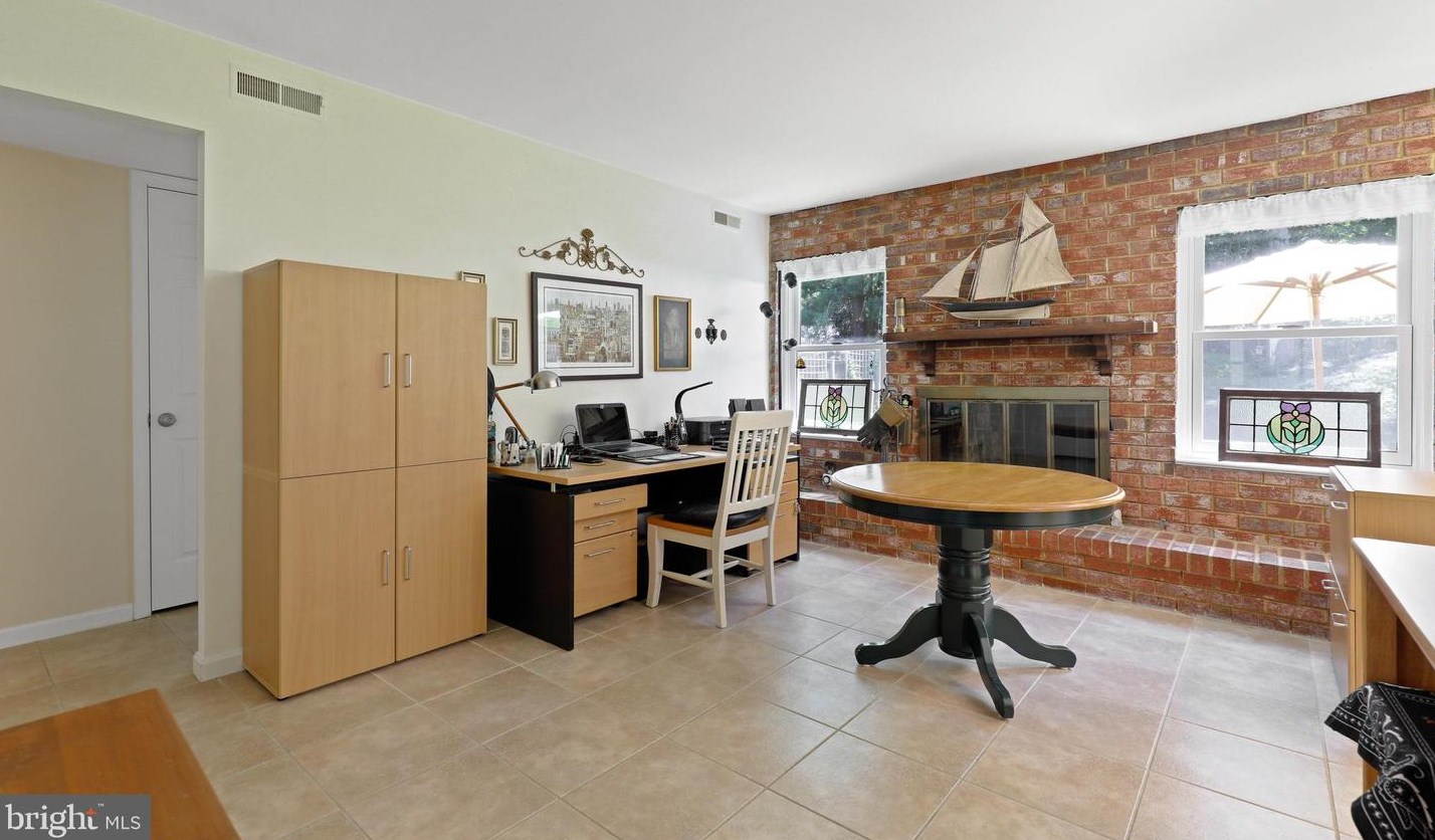 1454 Jordan Ave, Crofton MD  21114-2140 exterior