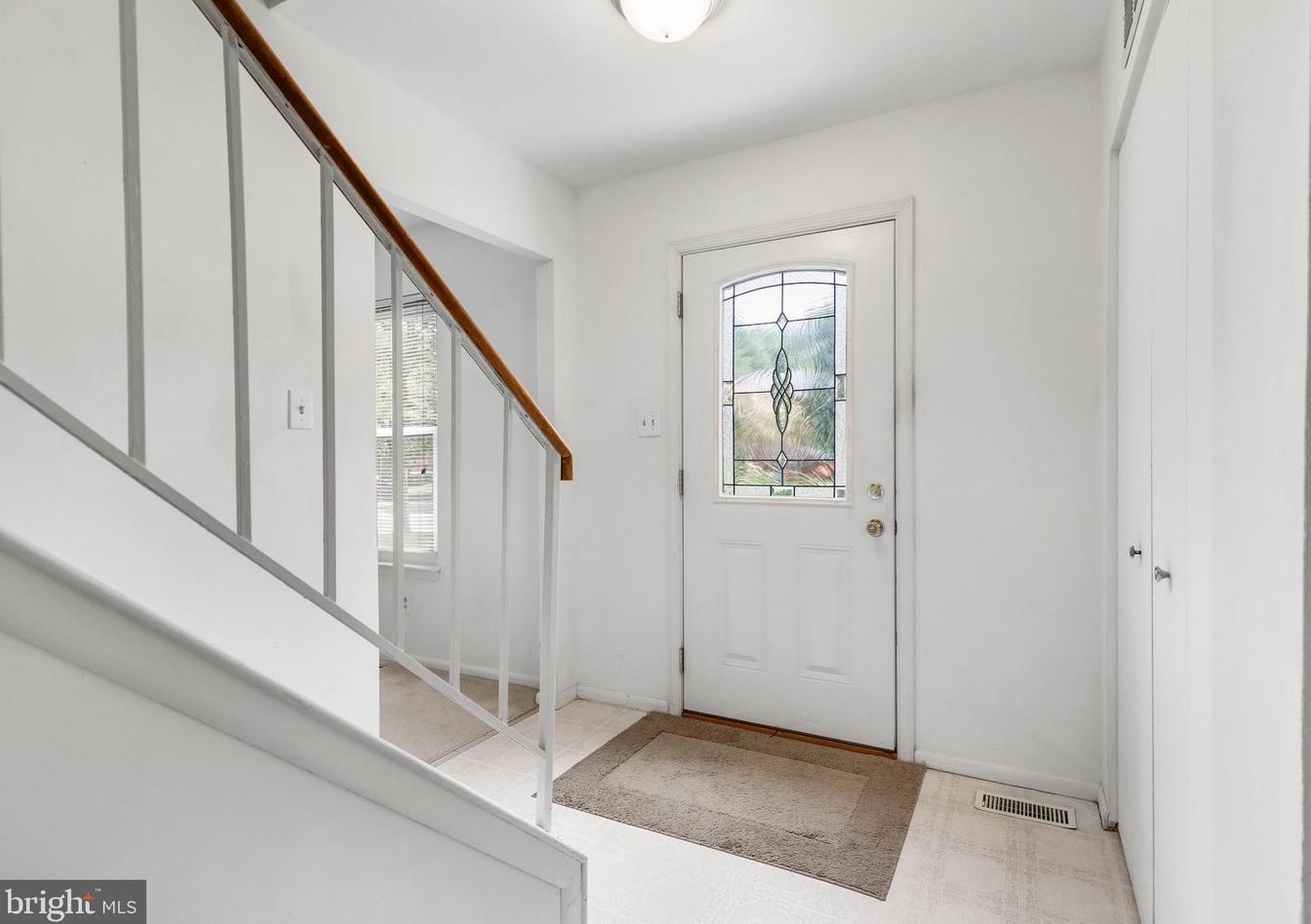 910 Truro Ln, Crofton MD  21114-1205 exterior