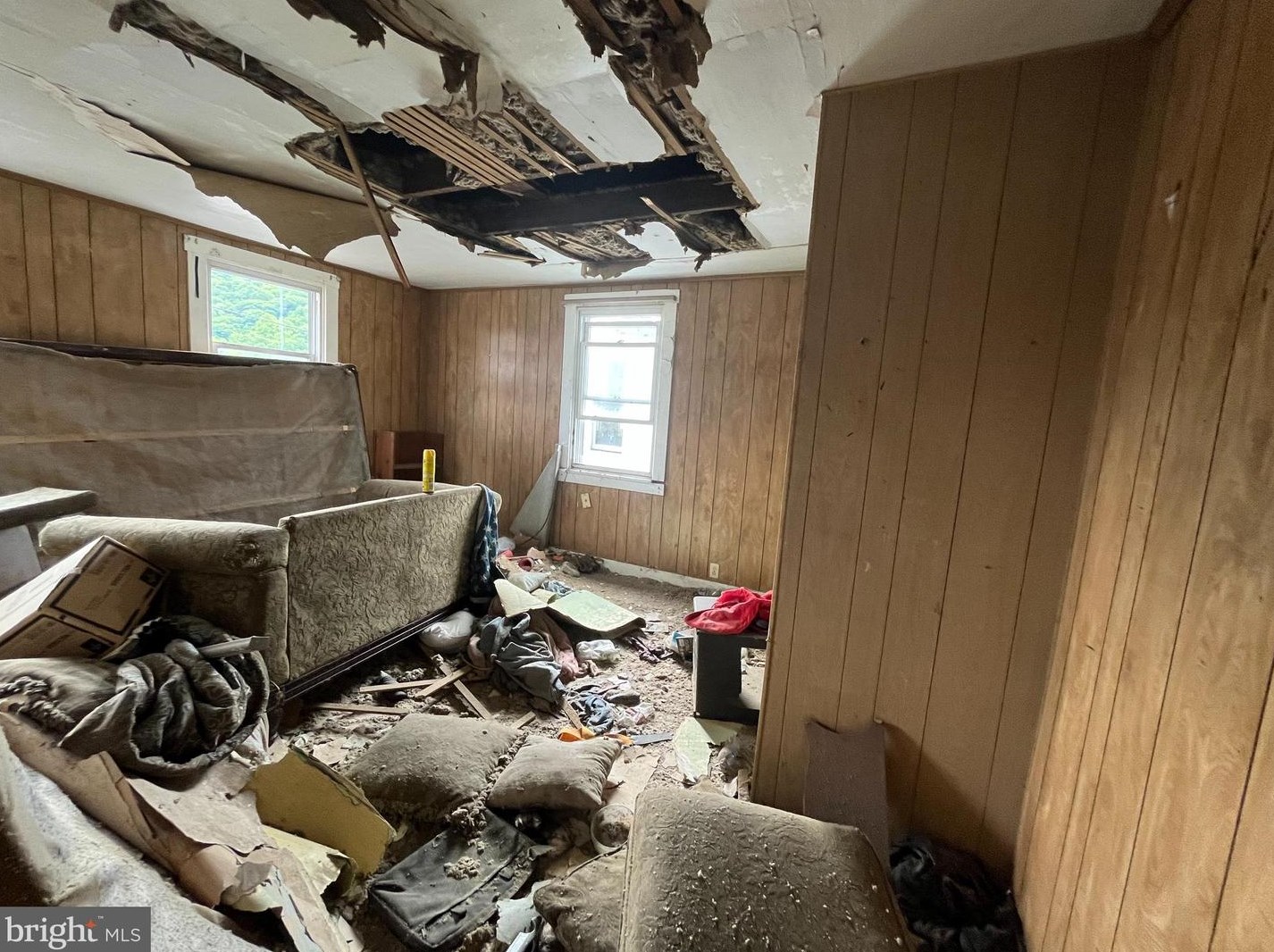 19 Douglas Ave, Lonaconing MD 21539-1114 exterior