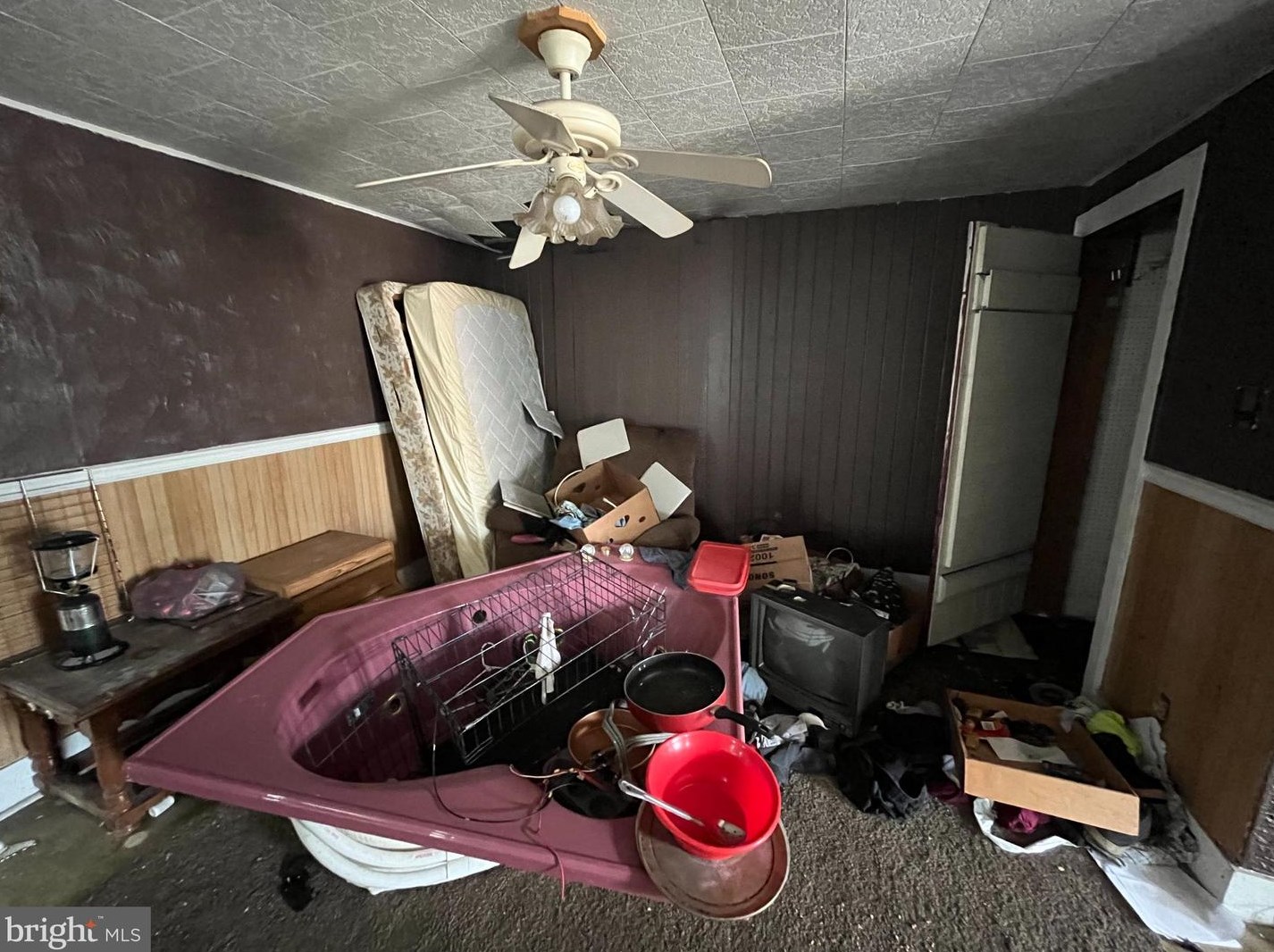 19 Douglas Ave, Lonaconing MD 21539-1114 exterior