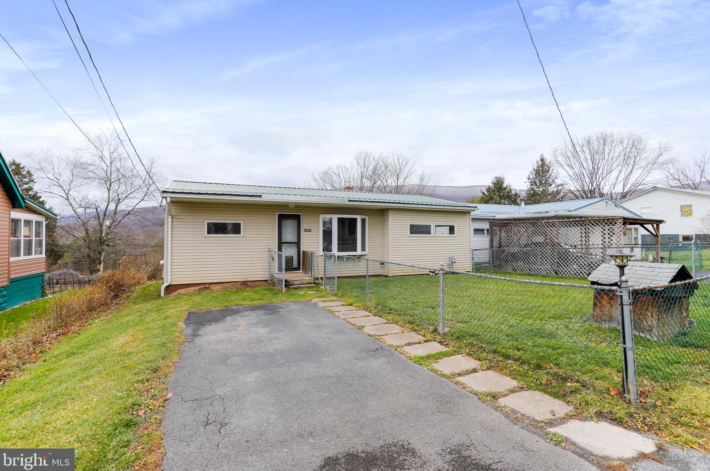 14004 Cedarwood Dr Sw, Cumberland, MD 21502