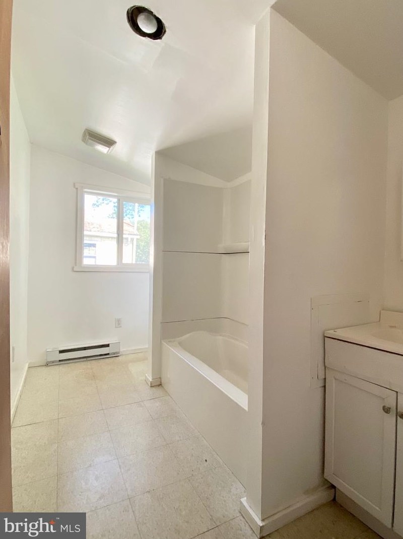 15516 Lower Georges Creek Rd, Lonaconing MD 21539-1225 exterior