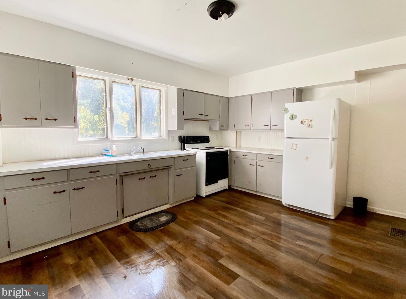 15516 Lower Georges Creek Rd, Lonaconing MD 21539-1225 exterior