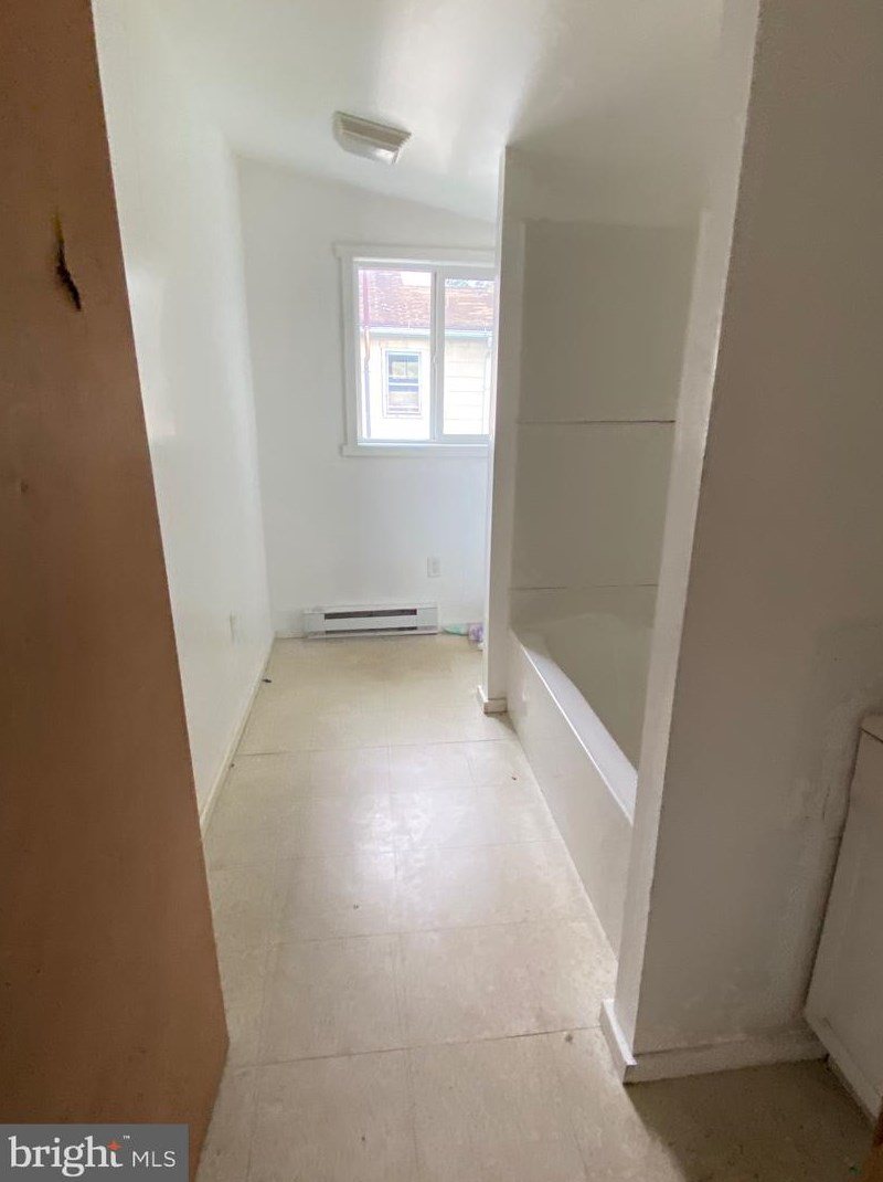 15516 Lower Georges Creek Rd, Lonaconing MD 21539-1225 exterior