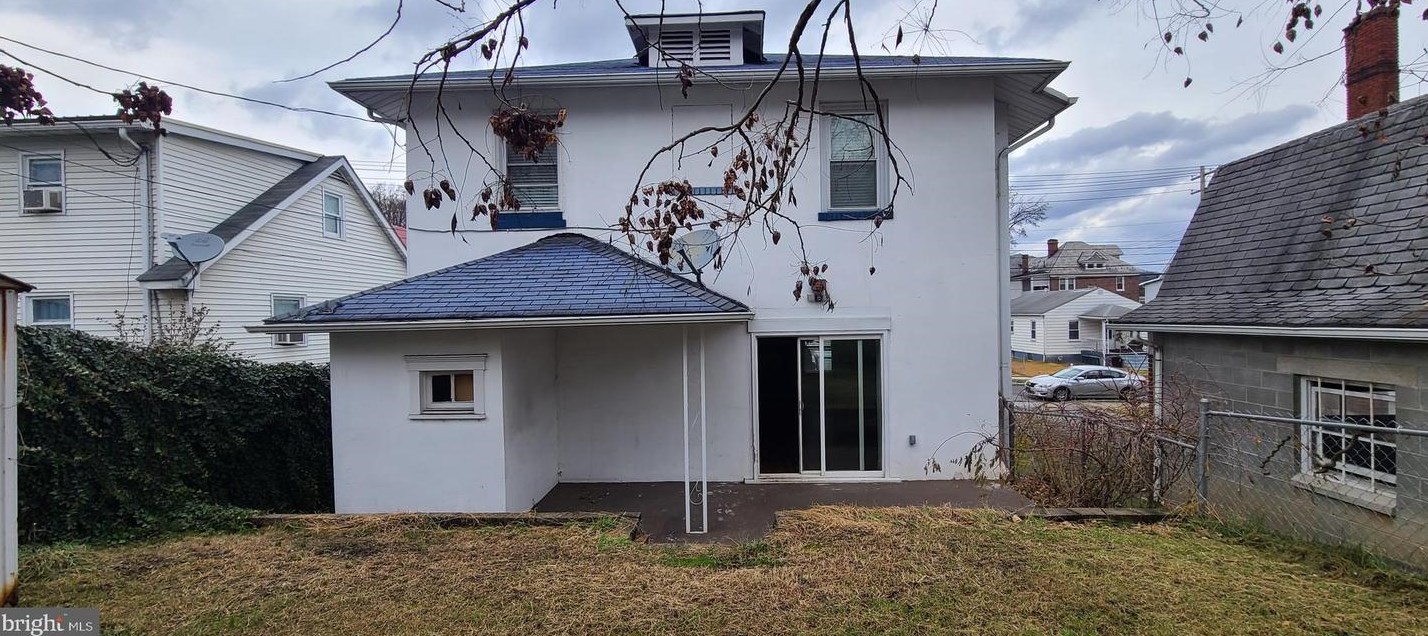 512 Avirett Ave, Cumberland, MD 21502-3311