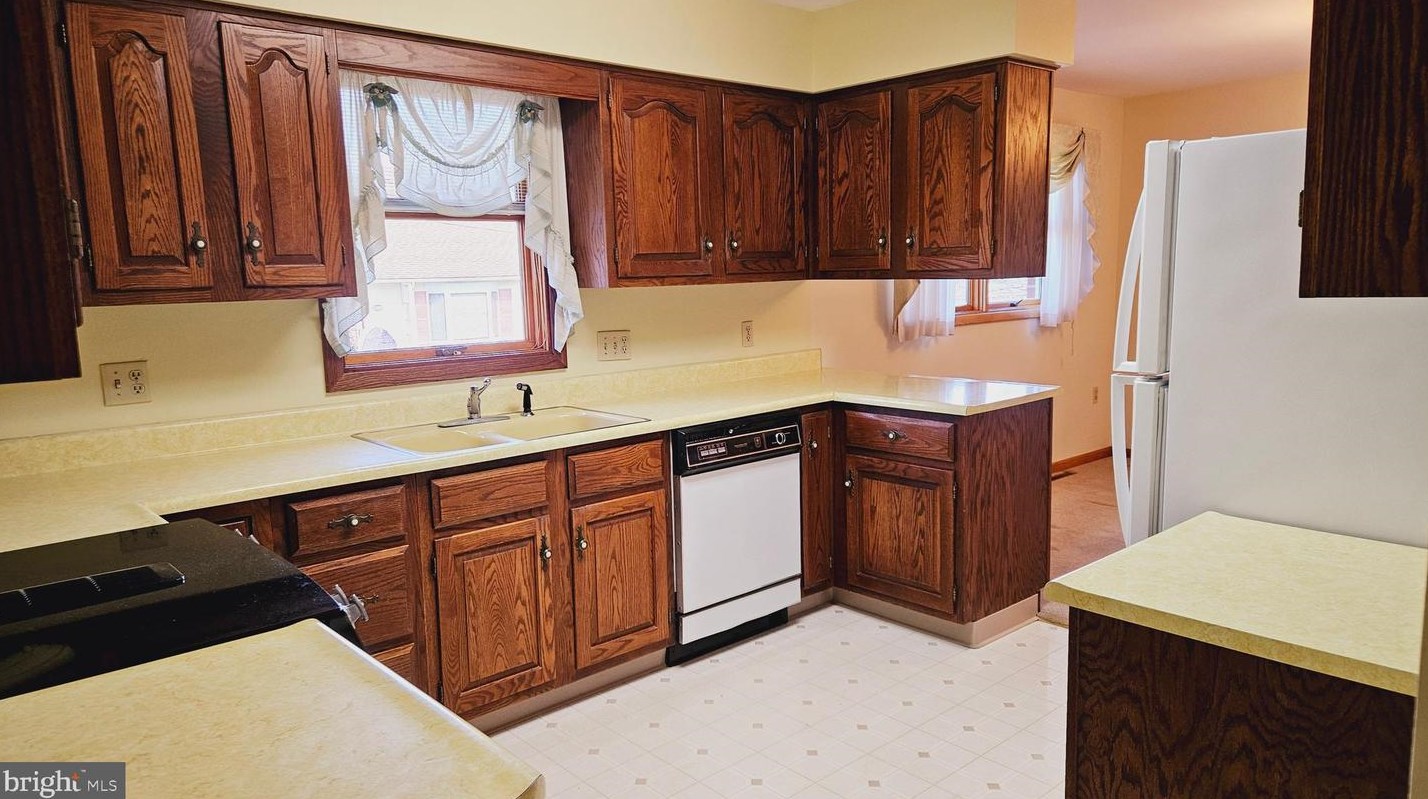 12806 Ioka Dr Ne, Cumberland, MD 21502