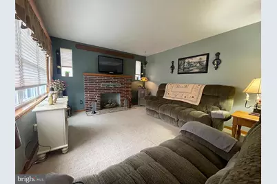 227 S Massachusetts Avenue, Cumberland, MD 21502 - Photo 8