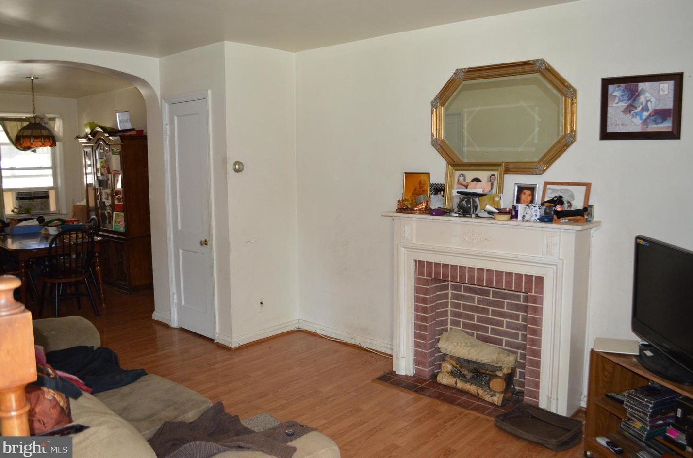 308 Hornel St, Baltimore, MD 21224-2805