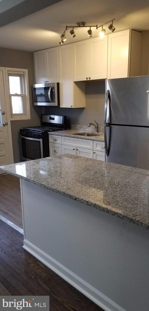 1021 Wedgewood Rd, Baltimore MD  21229-1245 exterior