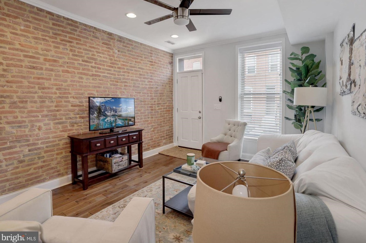 27 Streeper St, Baltimore, MD 21224-1250