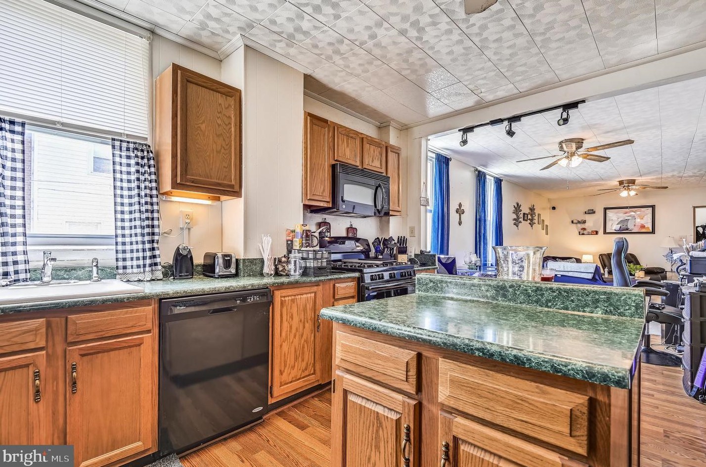 6520 Colgate Ave, Baltimore MD  21222-4003 exterior