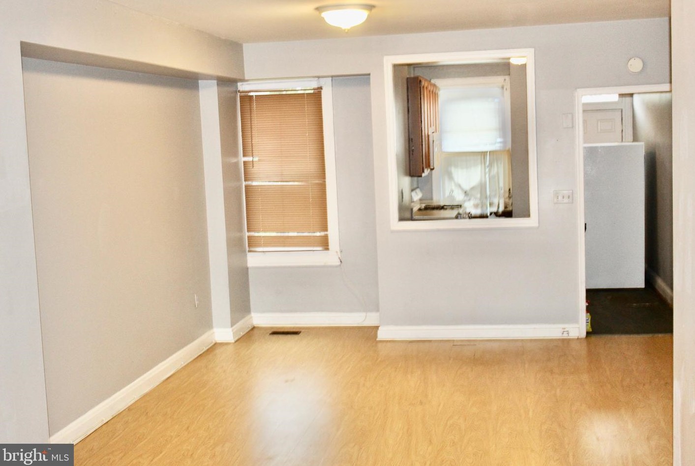 2823 Pelham Ave, Baltimore MD  21213-1219 exterior