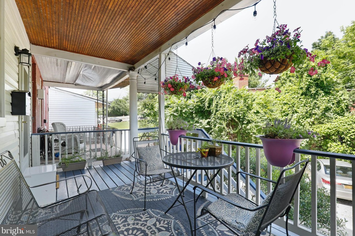 3022 Darby St, Baltimore, MD 21211-2748
