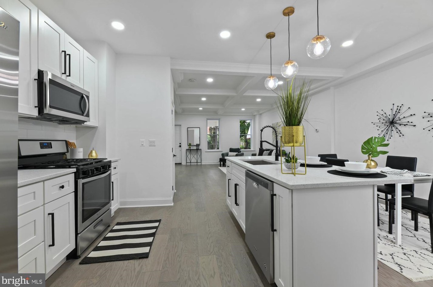 715 Linnard St, Baltimore MD  21229-2037 exterior