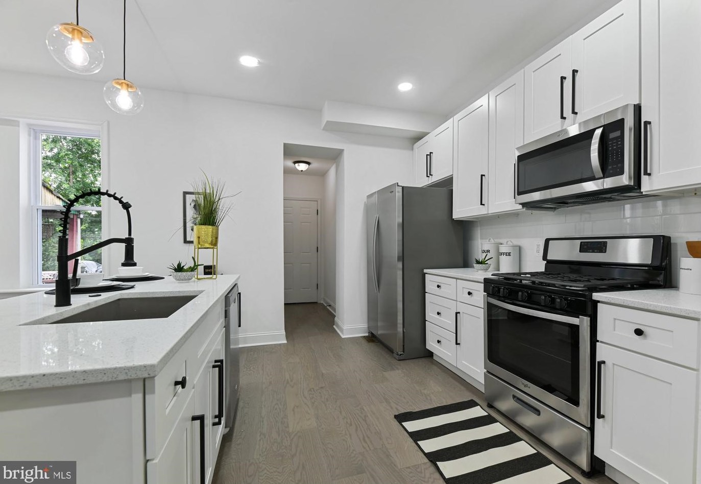 715 Linnard St, Baltimore MD  21229-2037 exterior
