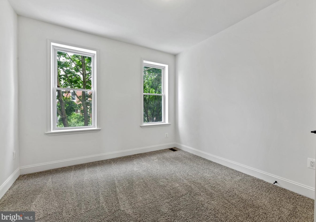 715 Linnard St, Baltimore MD  21229-2037 exterior