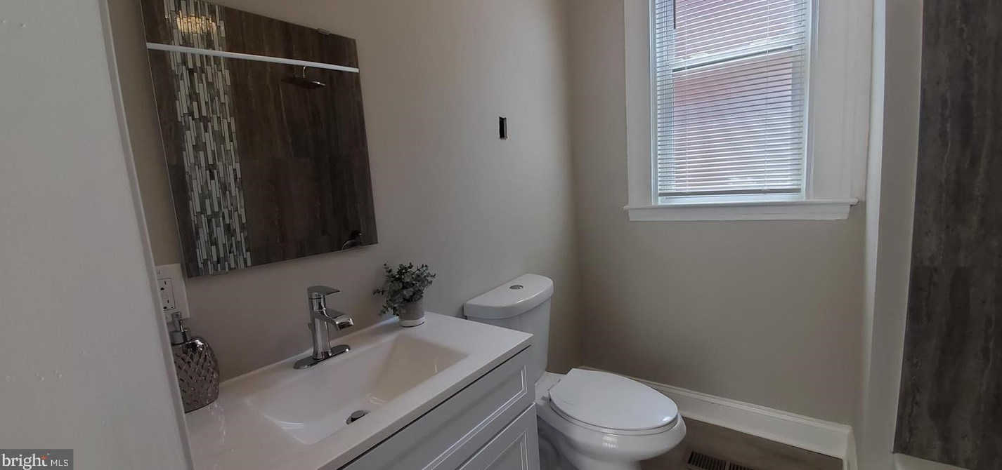 1605 Moreland Ave, Baltimore MD  21216-3706 exterior