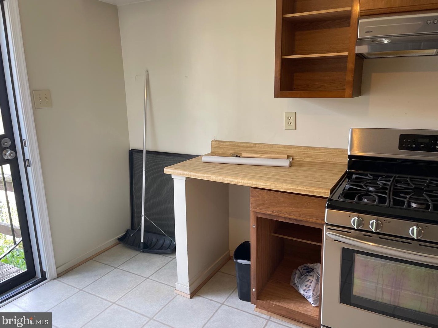 1730 Abbotston St, Baltimore MD  21218-4924 exterior
