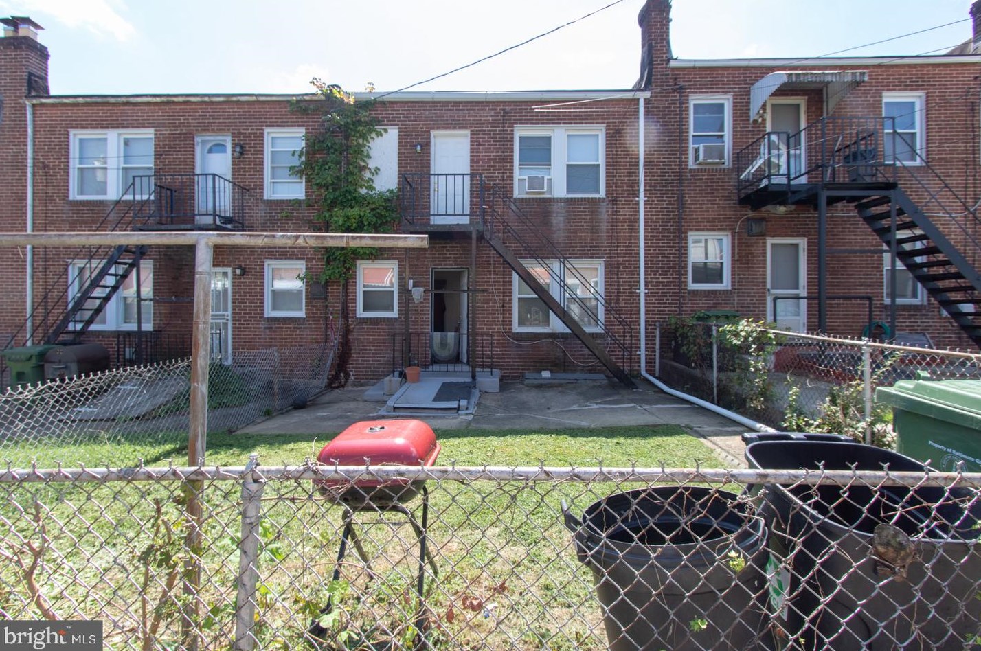 202 Culver St, Baltimore MD  21229-3009 exterior